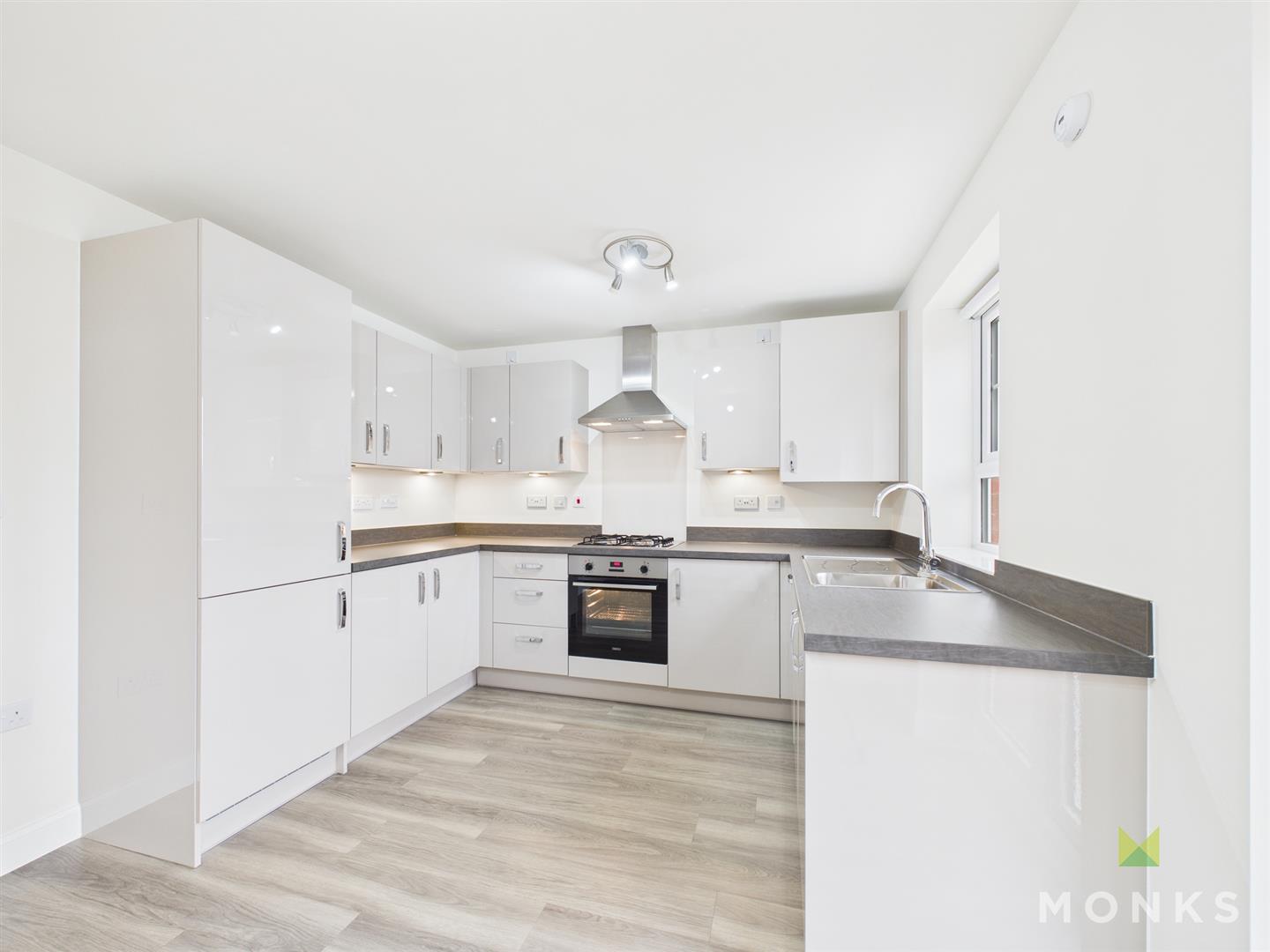 12 Yewbrey Close, Shrewsbury, SY3 5FG For Sale